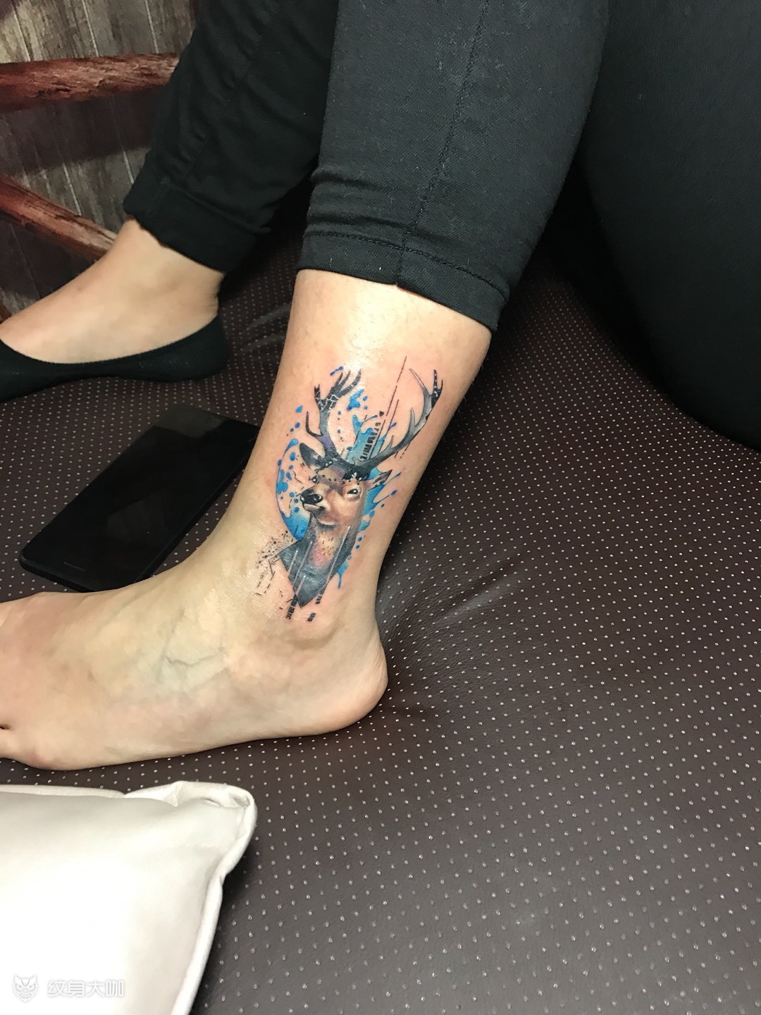 小腿泼墨小鹿……_纹身图案手稿图片_阿虎的纹身作品集
