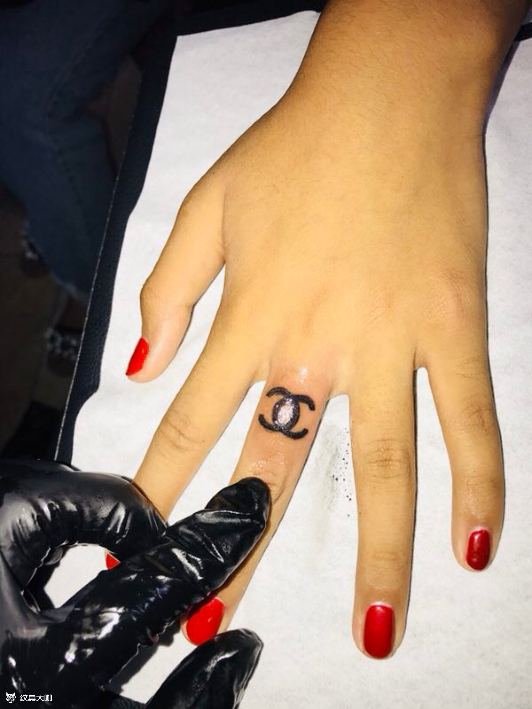 香奈儿_纹身图案手稿图片_阿升的纹身作品集