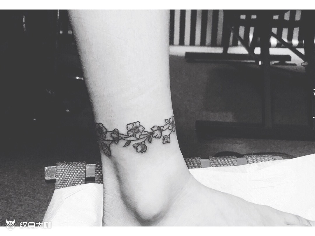 脚环_纹身图案手稿图片_朱琦的纹身作品集