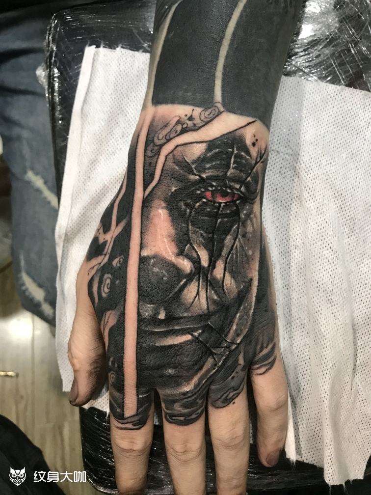 手背小丑_纹身图案手稿图片_南朝的纹身作品集
