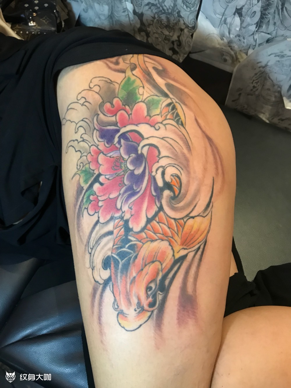 彩色牡丹锦鲤_纹身图案手稿图片_董少杰的纹身作品集