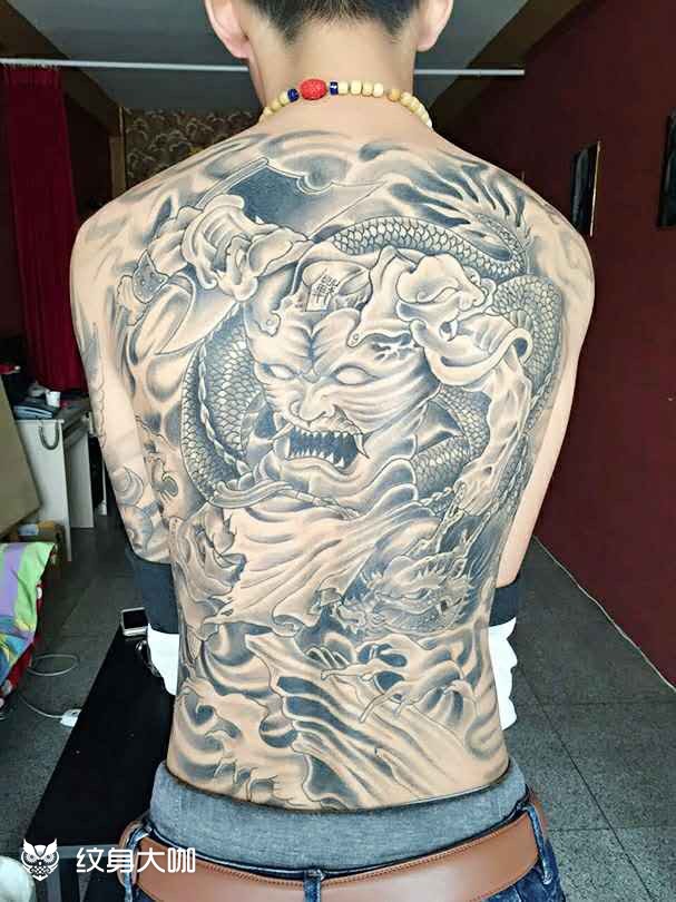 上古战神刑天屠龙_纹身图案手稿图片_莱州炼狱刺青的纹身作品集