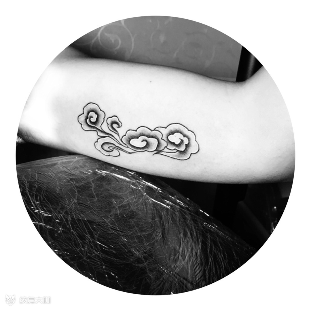 祥云_纹身图案手稿图片_青岛九零的纹身作品集
