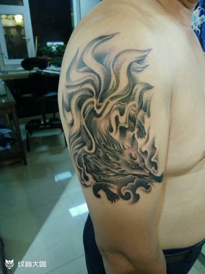 九尾狐_纹身图案手稿图片_长春文君tatt00的纹身作品集