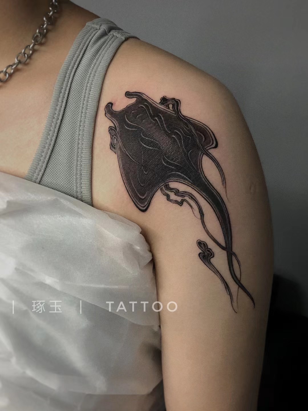 魔鬼鱼_纹身图案手稿图片_刘佳玮的纹身作品集