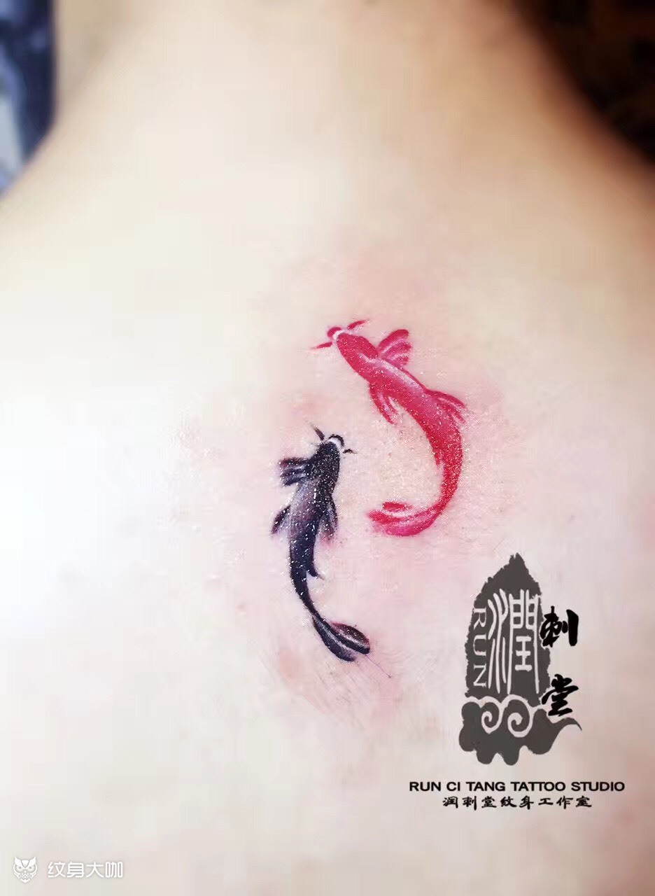 润刺青出品#水墨鱼#谢谢信任_纹身图案手稿图片_朵润林的纹身作品集