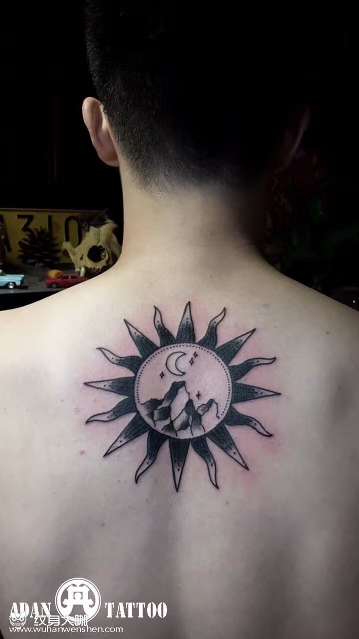 太阳_纹身图案手稿图片_一攀的纹身作品集