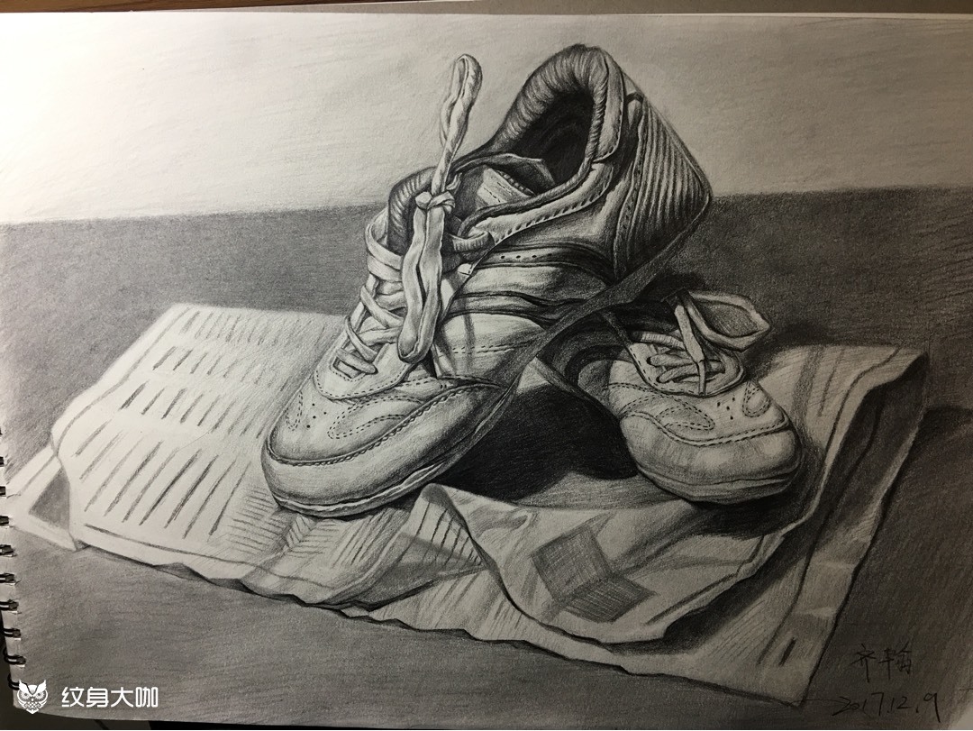 鞋素描学生作品图片