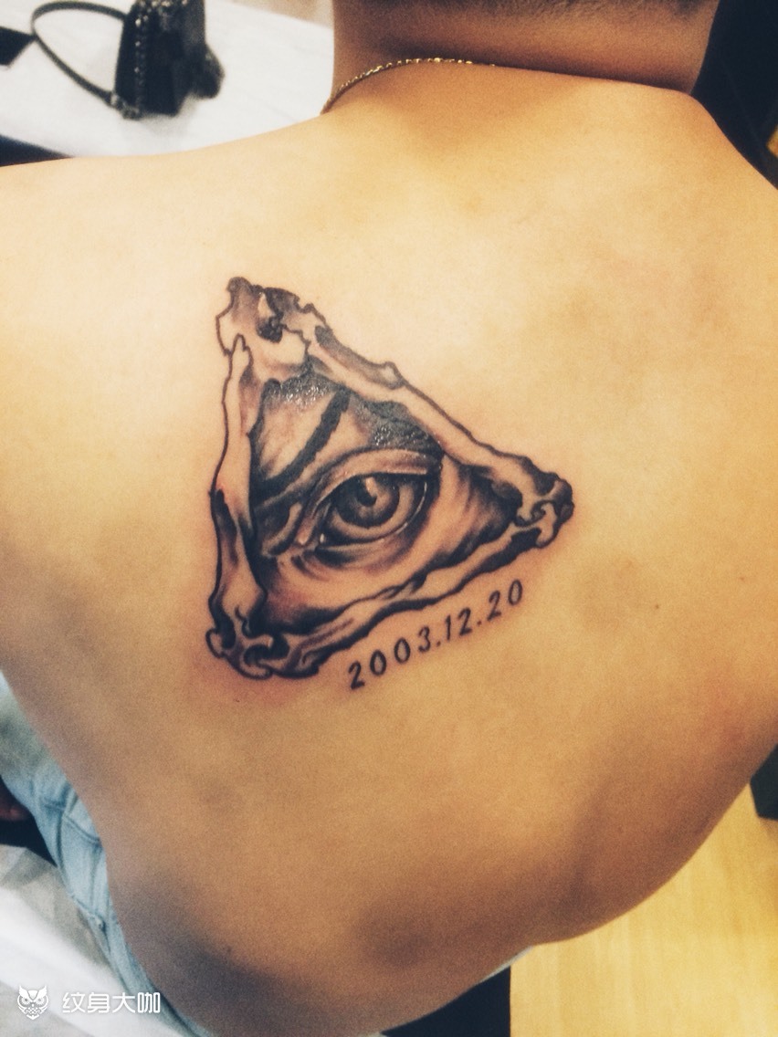 全知之眼_纹身图案手稿图片_陈明贤的纹身作品集