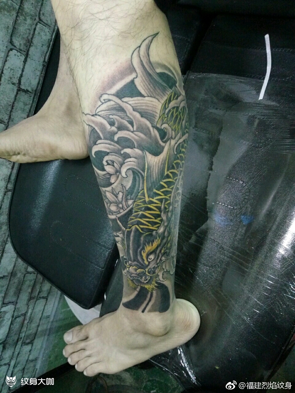 半包鳌鱼_纹身图案手稿图片_烈焰纹刺的纹身作品集