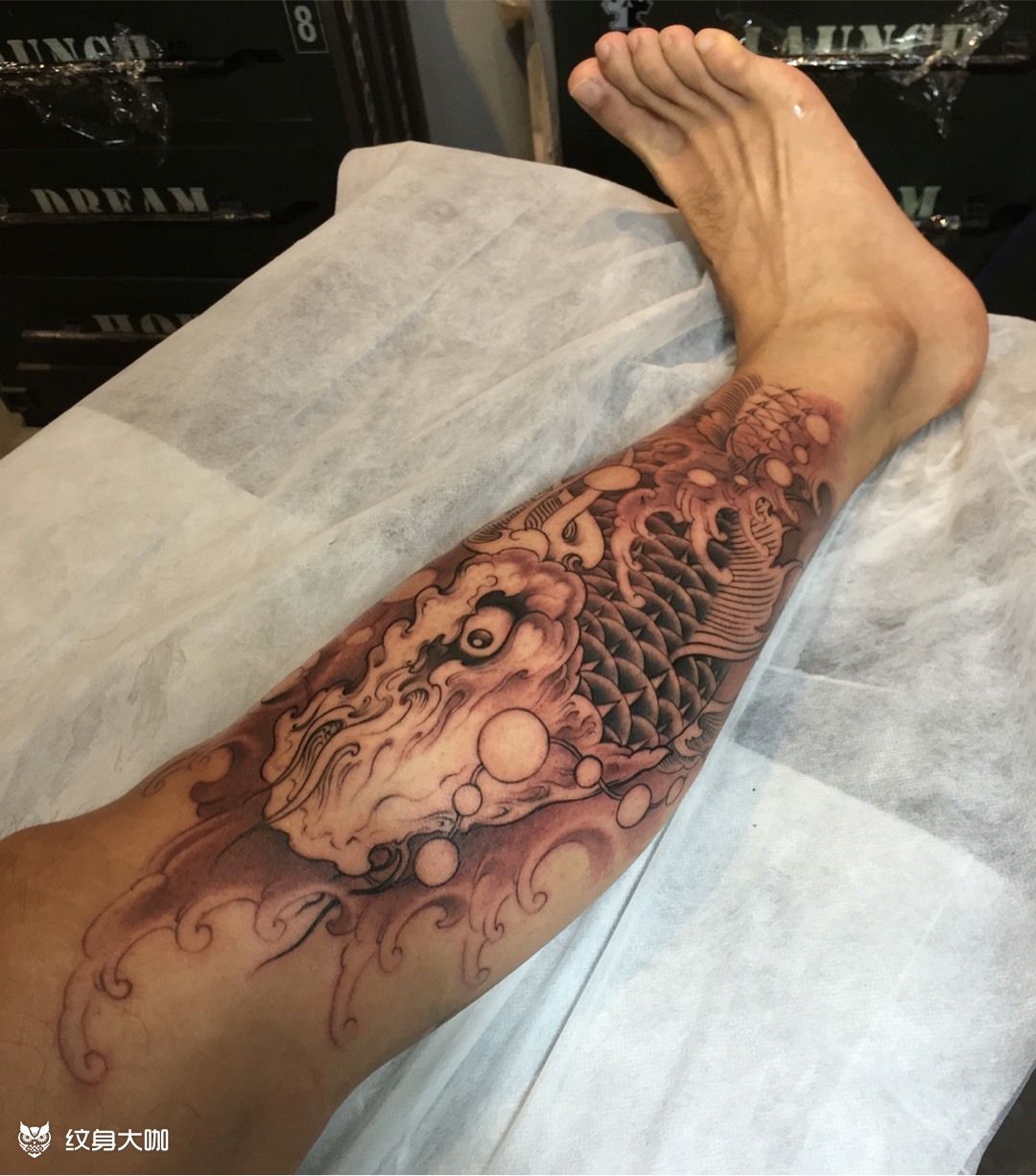 锦鲤进行中_纹身图案手稿图片_程新龙的纹身作品集