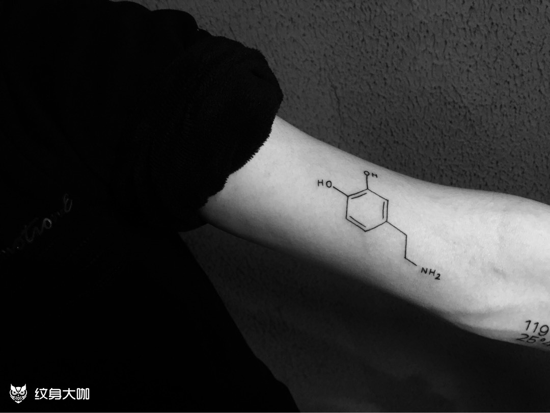 多巴胺_纹身图案手稿图片_邵博文的纹身作品集