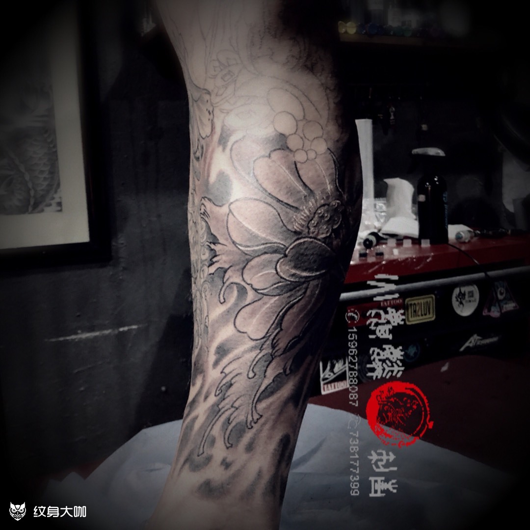 【花腿】之:荷花_纹身图案手稿图片_火麒麟【楠】的纹身作品集