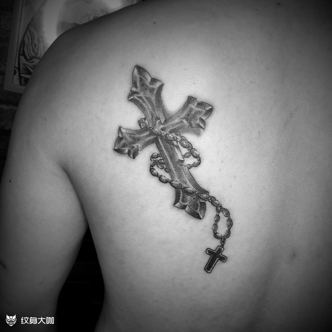 裂痕十字架_纹身图案手稿图片_张诚的纹身作品集