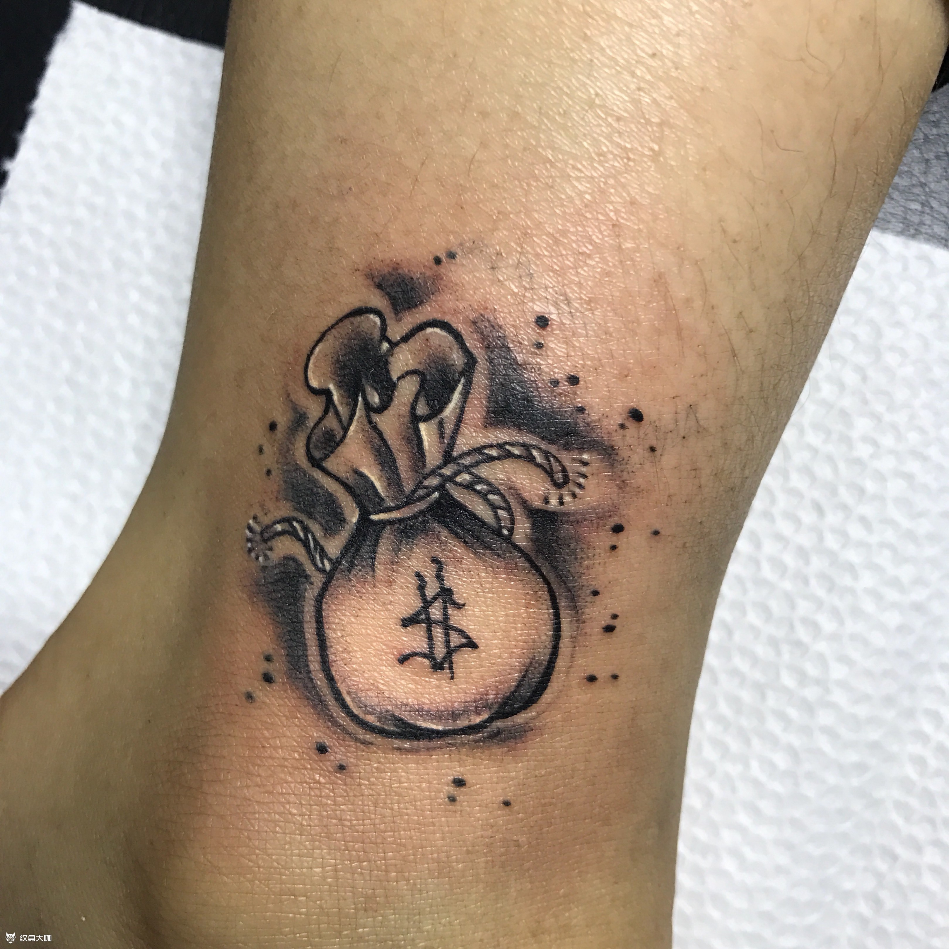 小钱袋_纹身图案手稿图片_6zi的纹身作品集