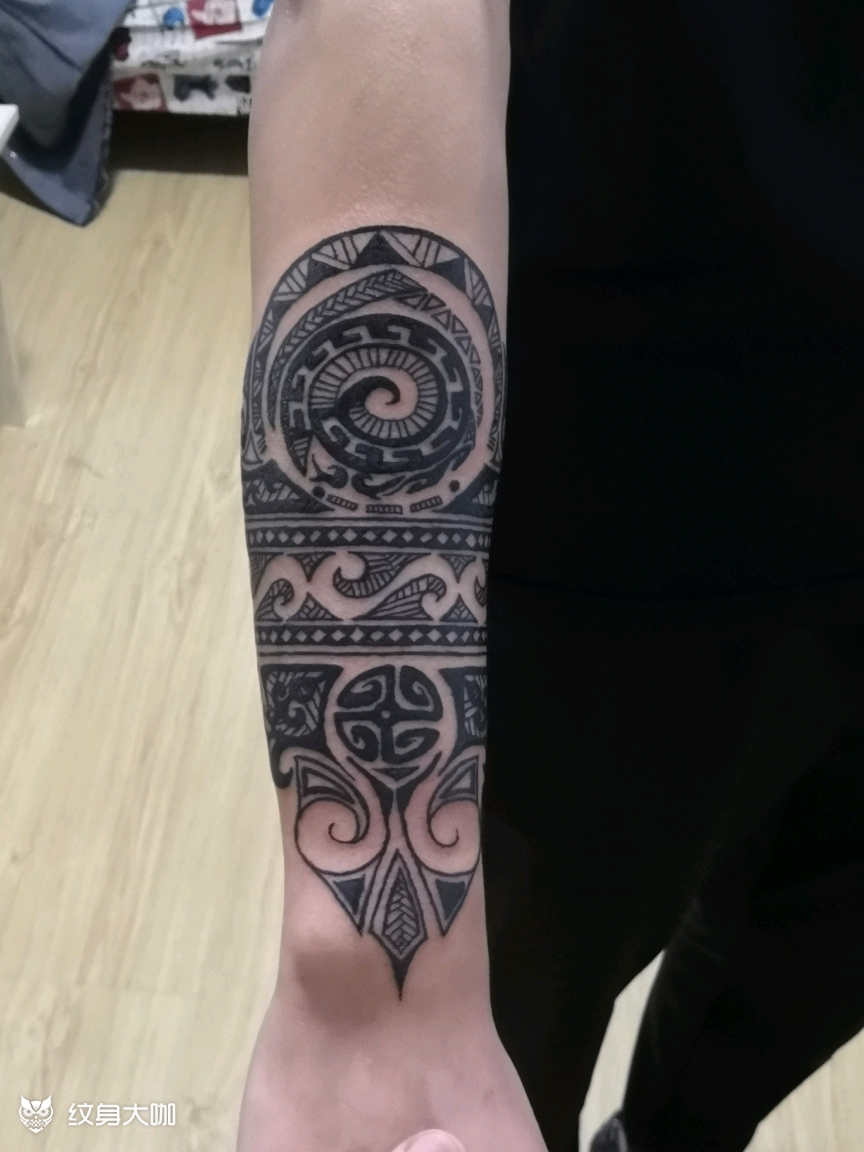 小臂图腾_纹身图案手稿图片_阿强的纹身作品集