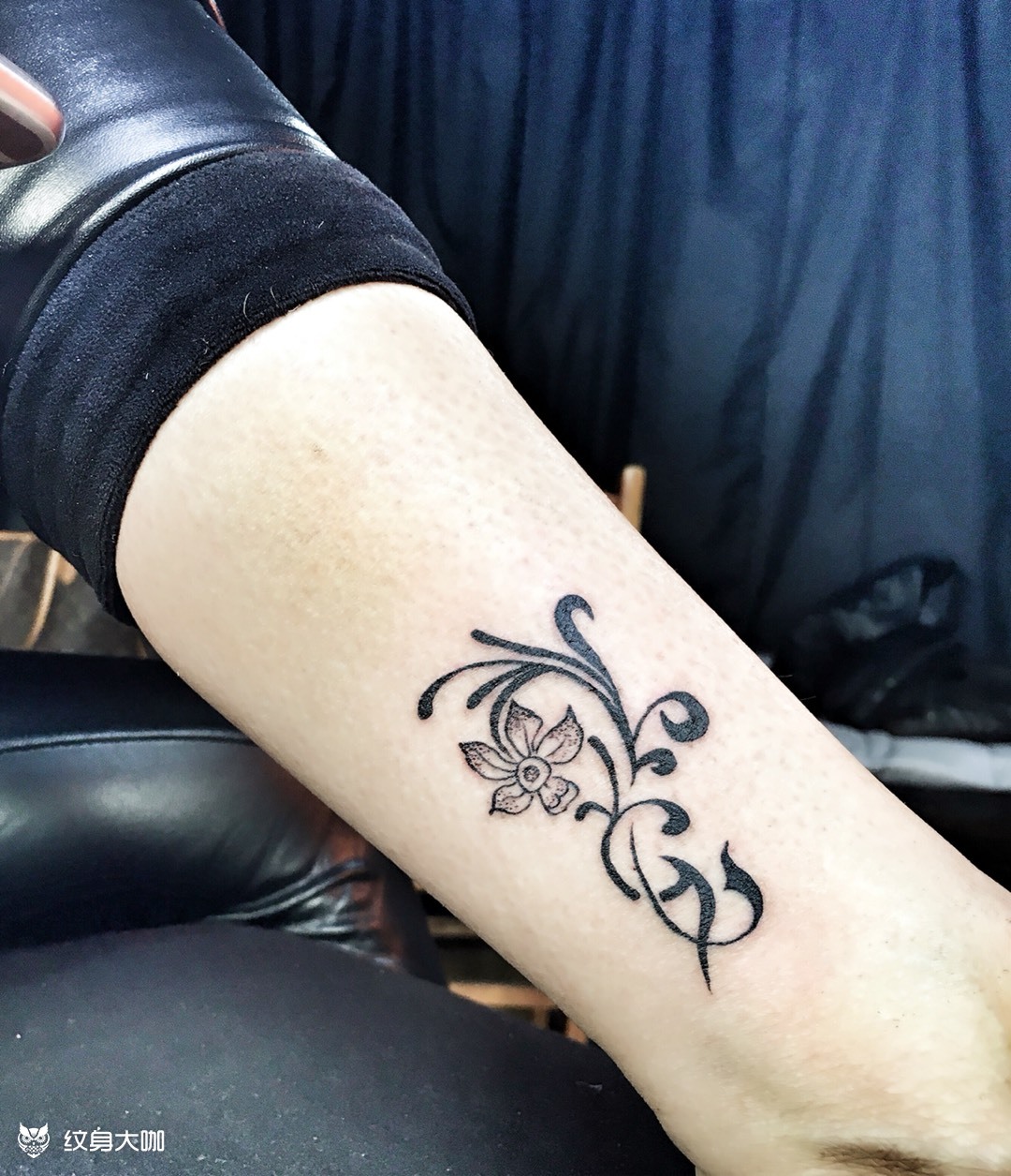 脚裸_纹身图案手稿图片_花绣tattoo的纹身作品集