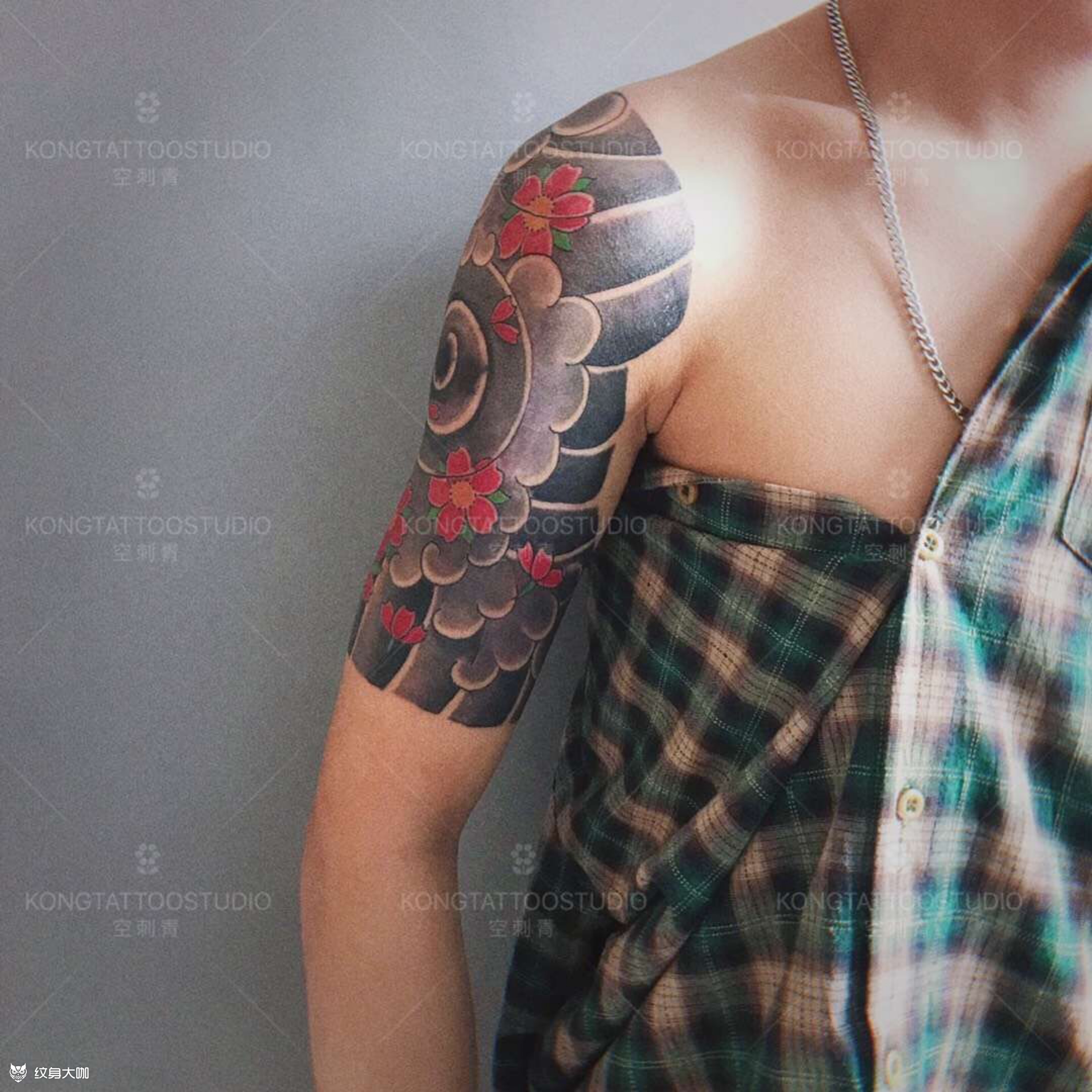 樱花五分袖_纹身图案手稿图片_初代雕空的纹身作品集
