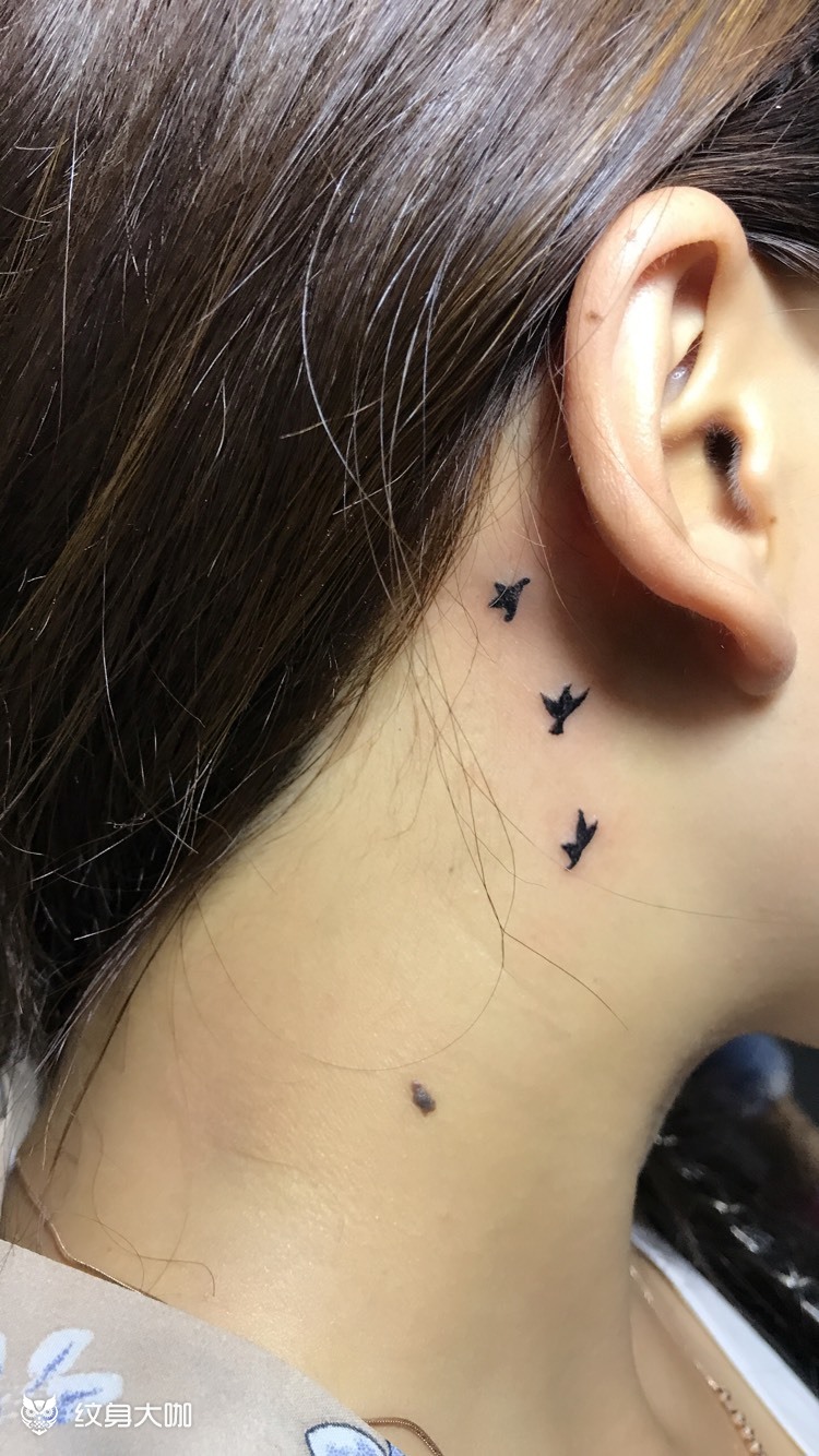 耳后小清新7215_纹身图案手稿图片_陈秀杰的纹身作品集