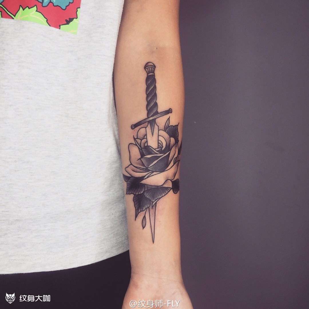 宝剑花_纹身图案手稿图片_fly的纹身作品集