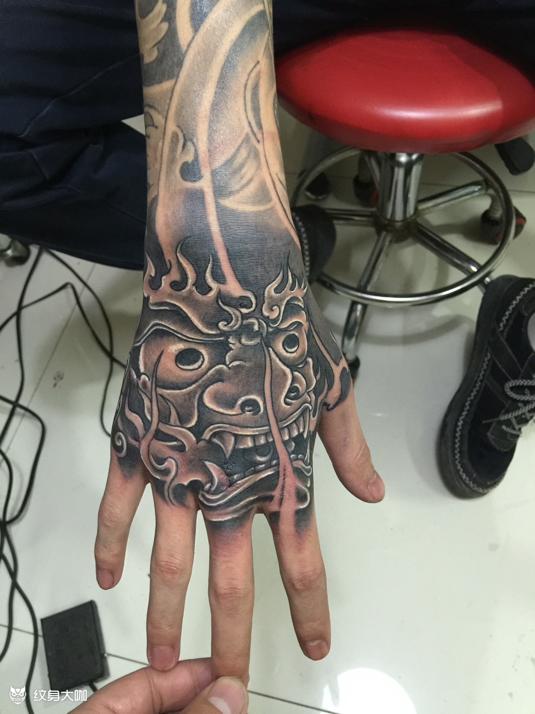 花臂接手背_纹身图案手稿图片_王涛的纹身作品集