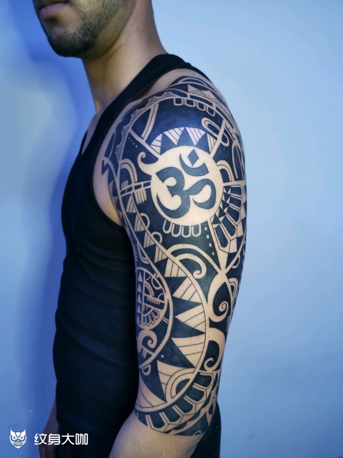 外国友人大臂玛雅图腾感谢外国_纹身吧社区 - 纹身大咖