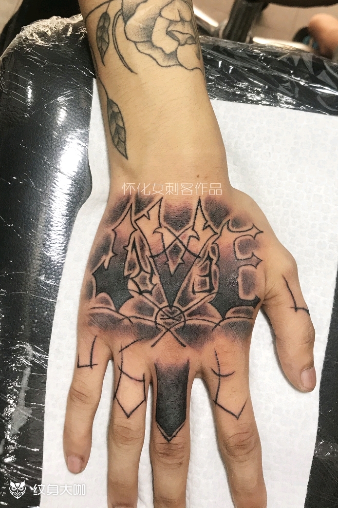 手背英文_纹身图案手稿图片_廖永赞的纹身作品集