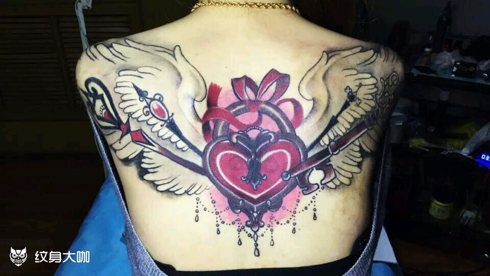 爱心翅膀半背_纹身图案手稿图片_雯雯的纹身作品集