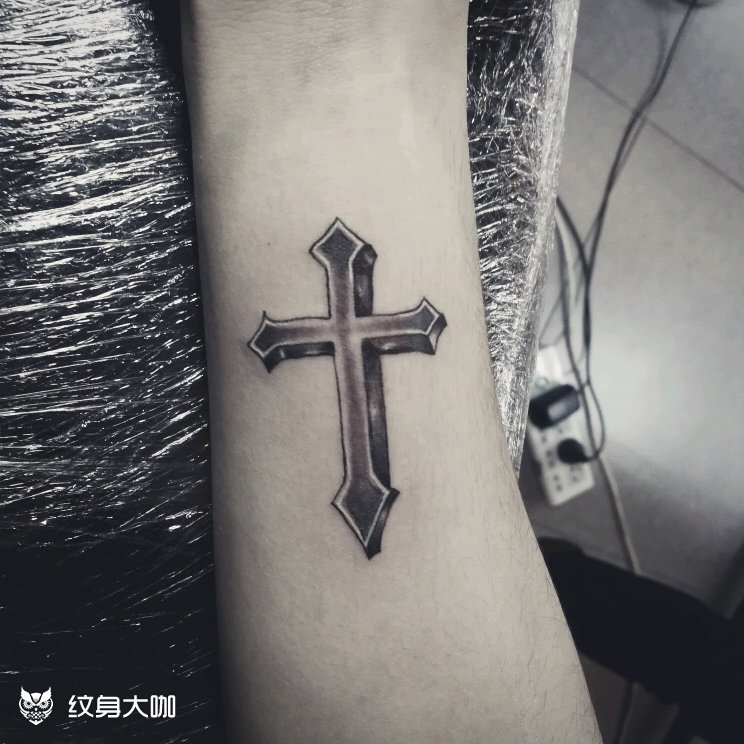 十字架_纹身图案手稿图片_黄子睿的纹身作品集