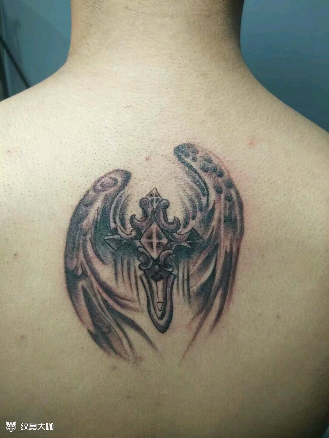 后背十字架_纹身图案手稿图片_邓江磊的纹身作品集