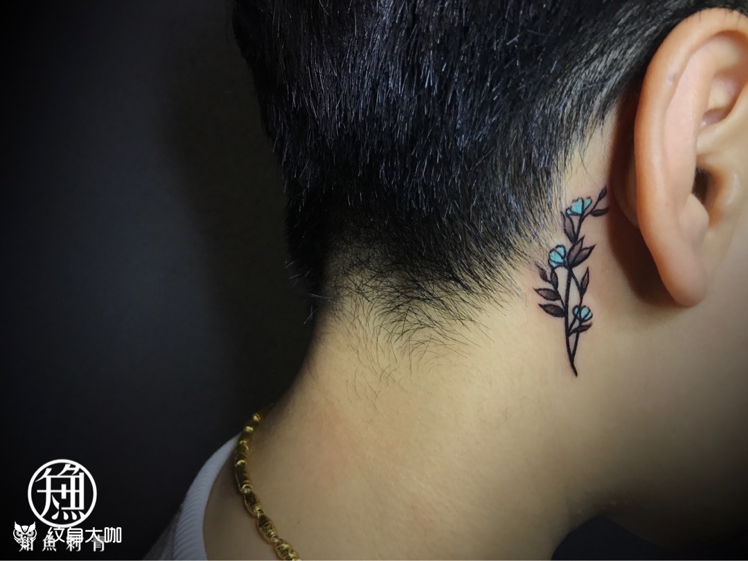 耳后小清新_纹身图案手稿图片_大牙的纹身作品集