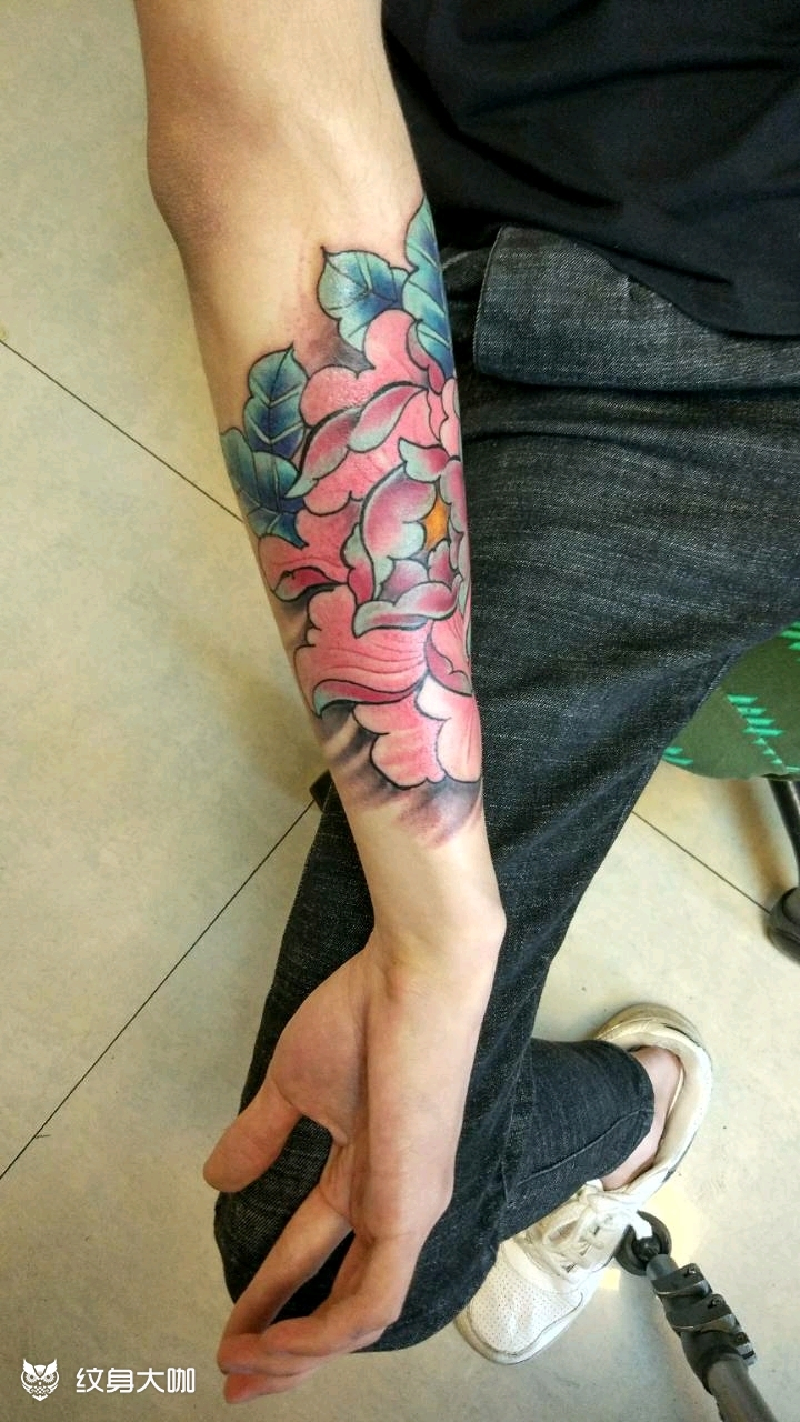 小臂重彩牡丹_纹身图案手稿图片_点魂首席的纹身作品集