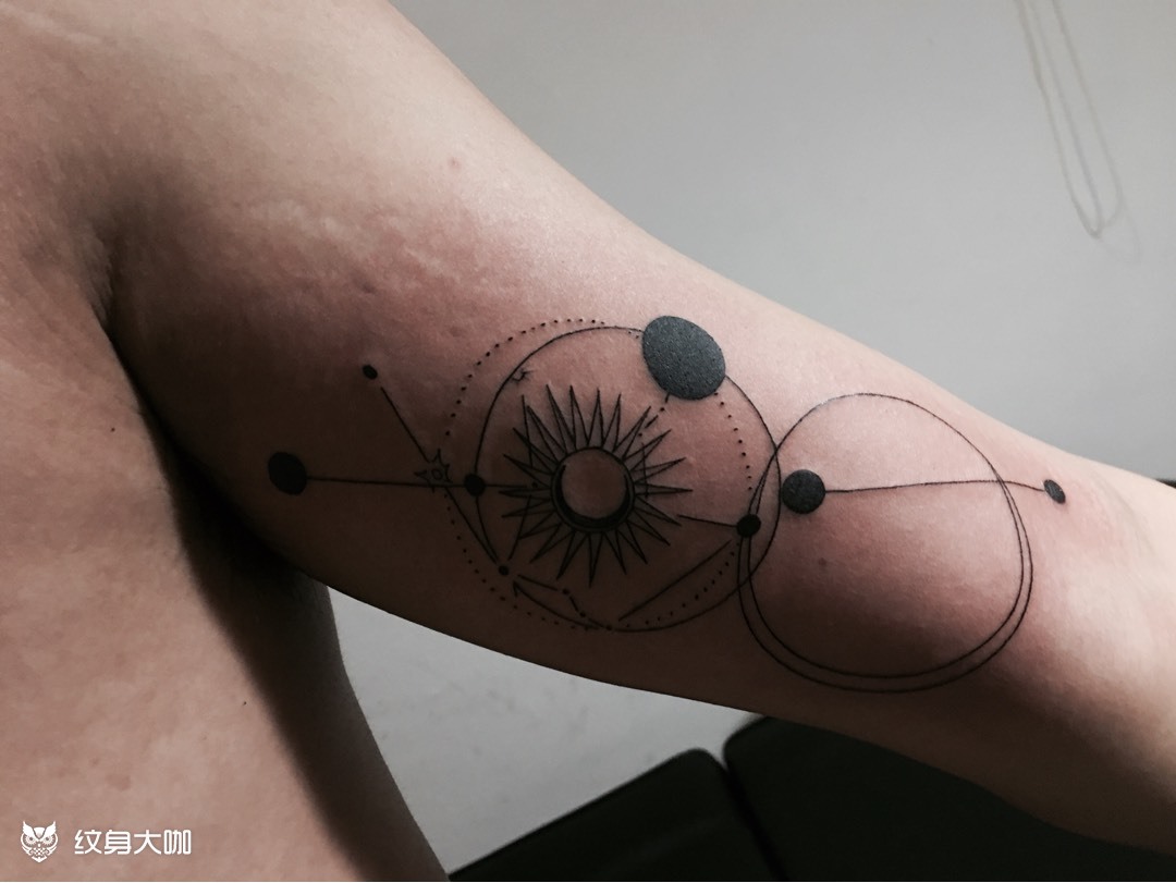 水瓶座_纹身图案手稿图片_铨的纹身作品集