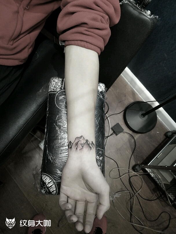 手腕小图_纹身图案手稿图片_王茹的纹身作品集