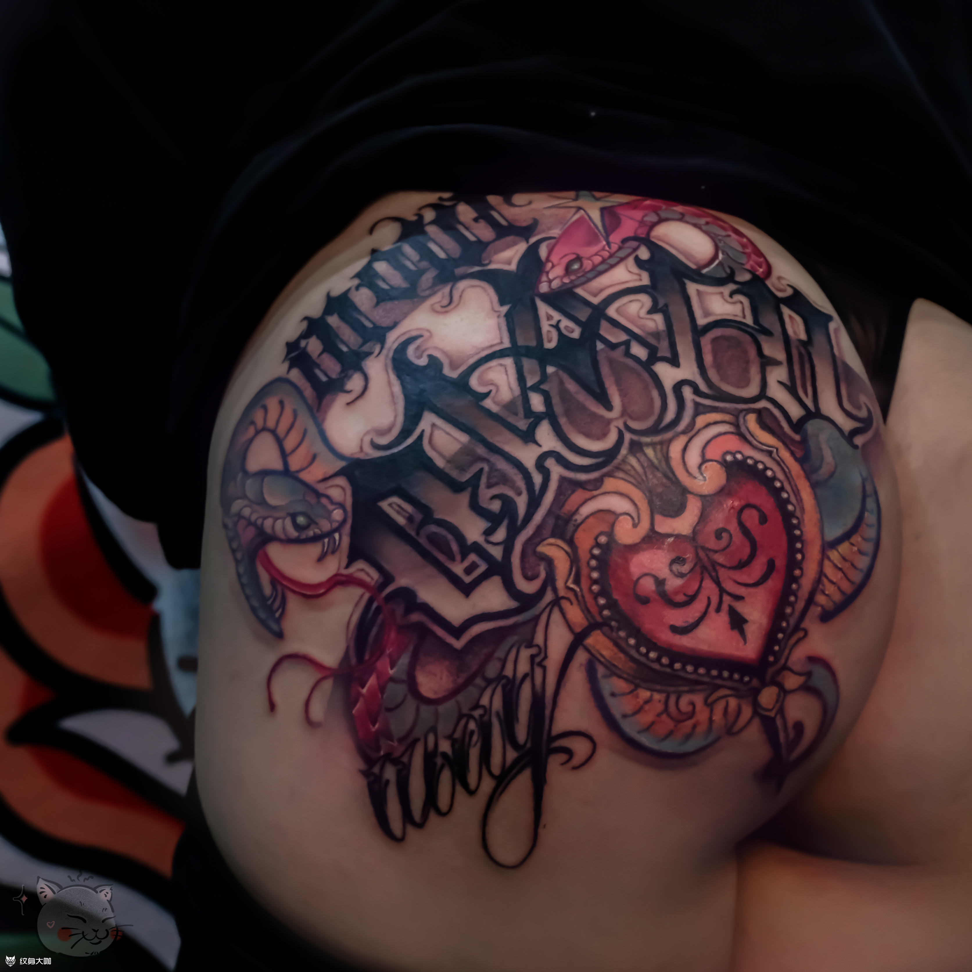 花臀_纹身图案手稿图片_无锡青臣—杨啊的纹身作品集