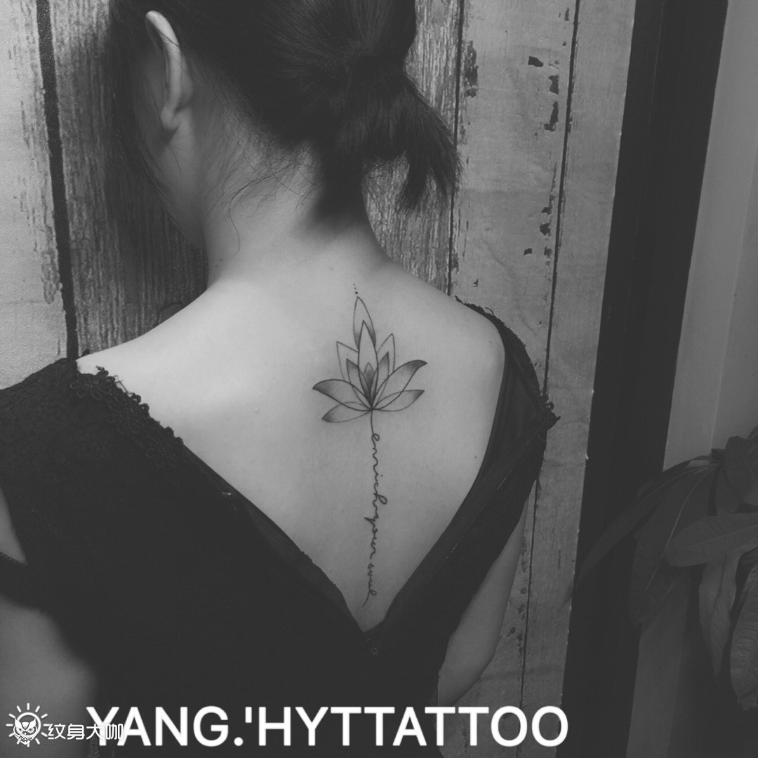 脊椎纹身非常美._纹身图案手稿图片_欧阳的纹身作品集