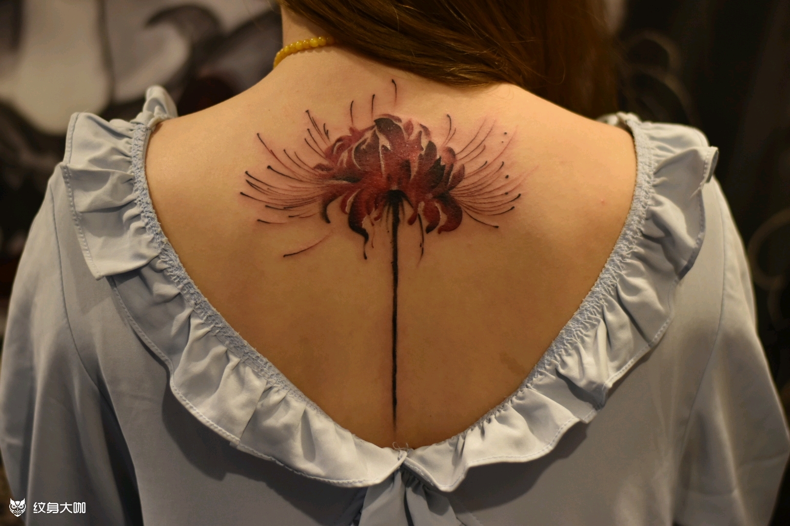 作品简介:彼岸花 传说来自黄泉路上的花