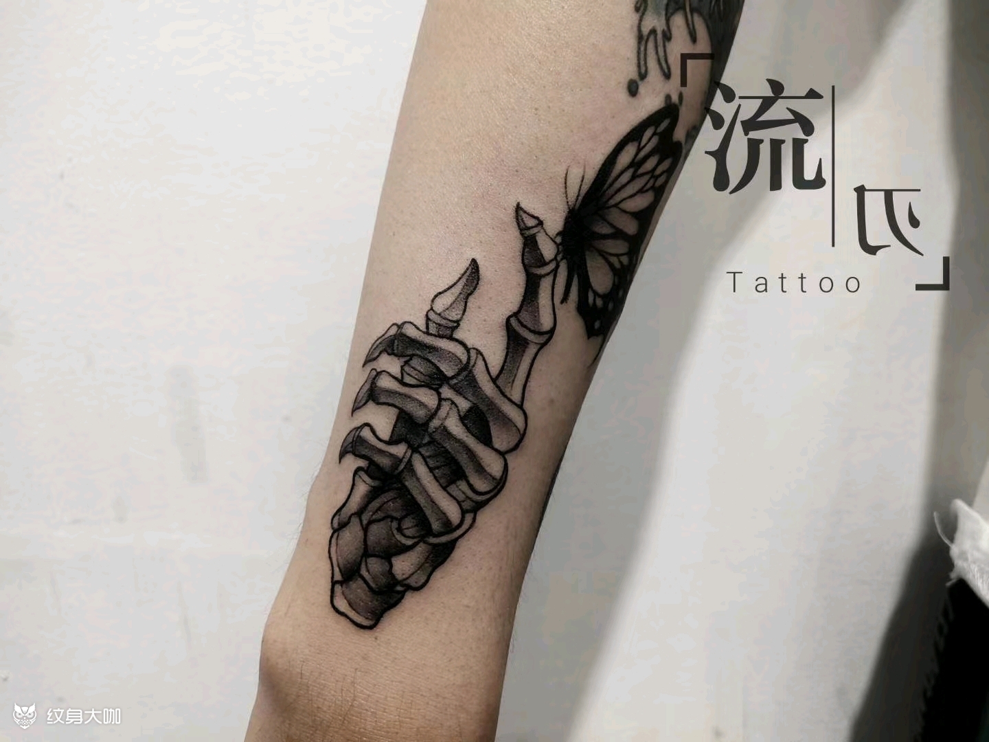 骷髅手_纹身图案手稿图片_乔老爷的纹身作品集