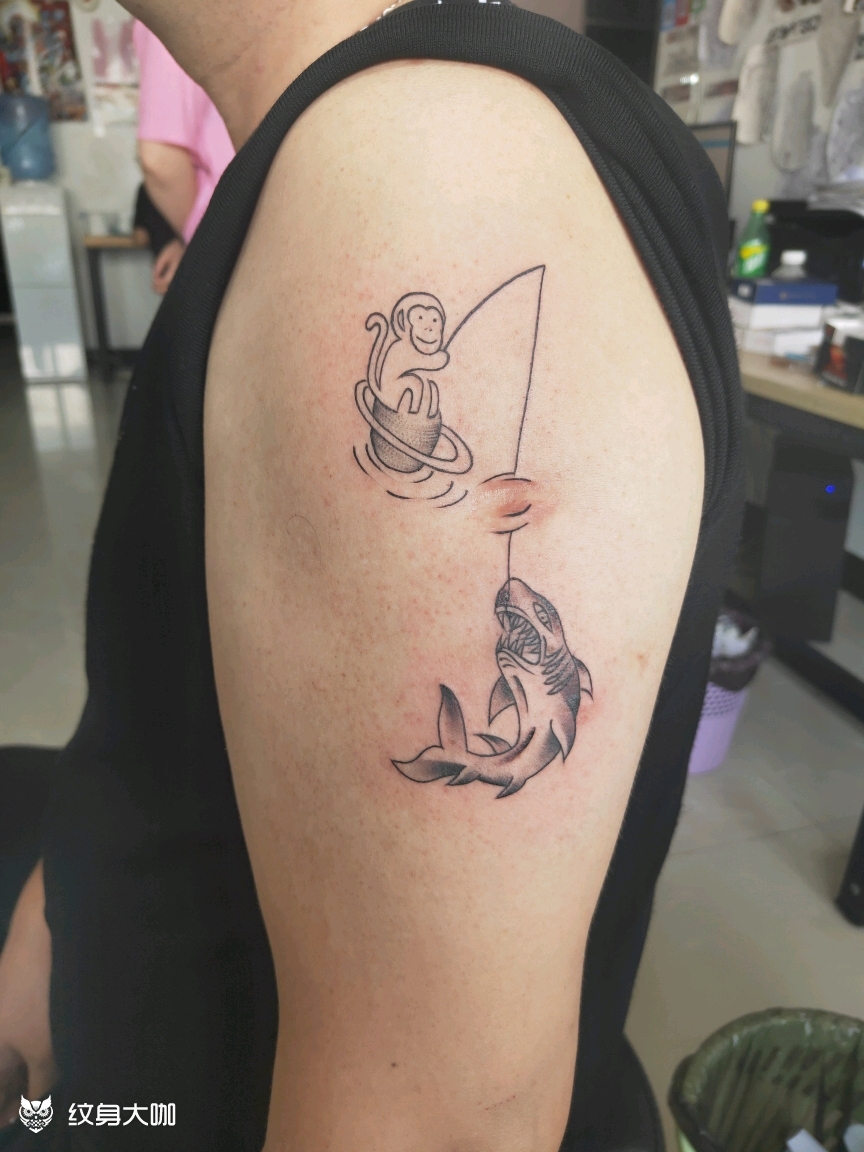猴子钓鱼_纹身图案手稿图片_高刘忠的纹身作品集