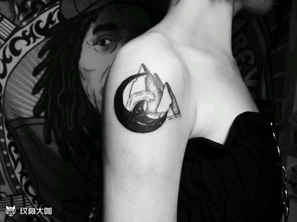 山海月亮_纹身图案手稿图片_lisa的纹身作品集