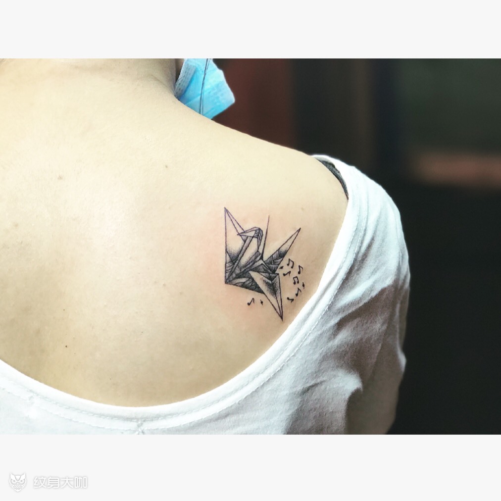 千纸鹤_纹身图案手稿图片_攀攀的纹身作品集