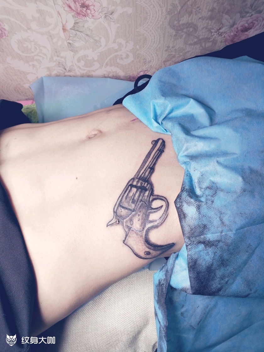 枪_纹身图案手稿图片_妖精的纹身作品集