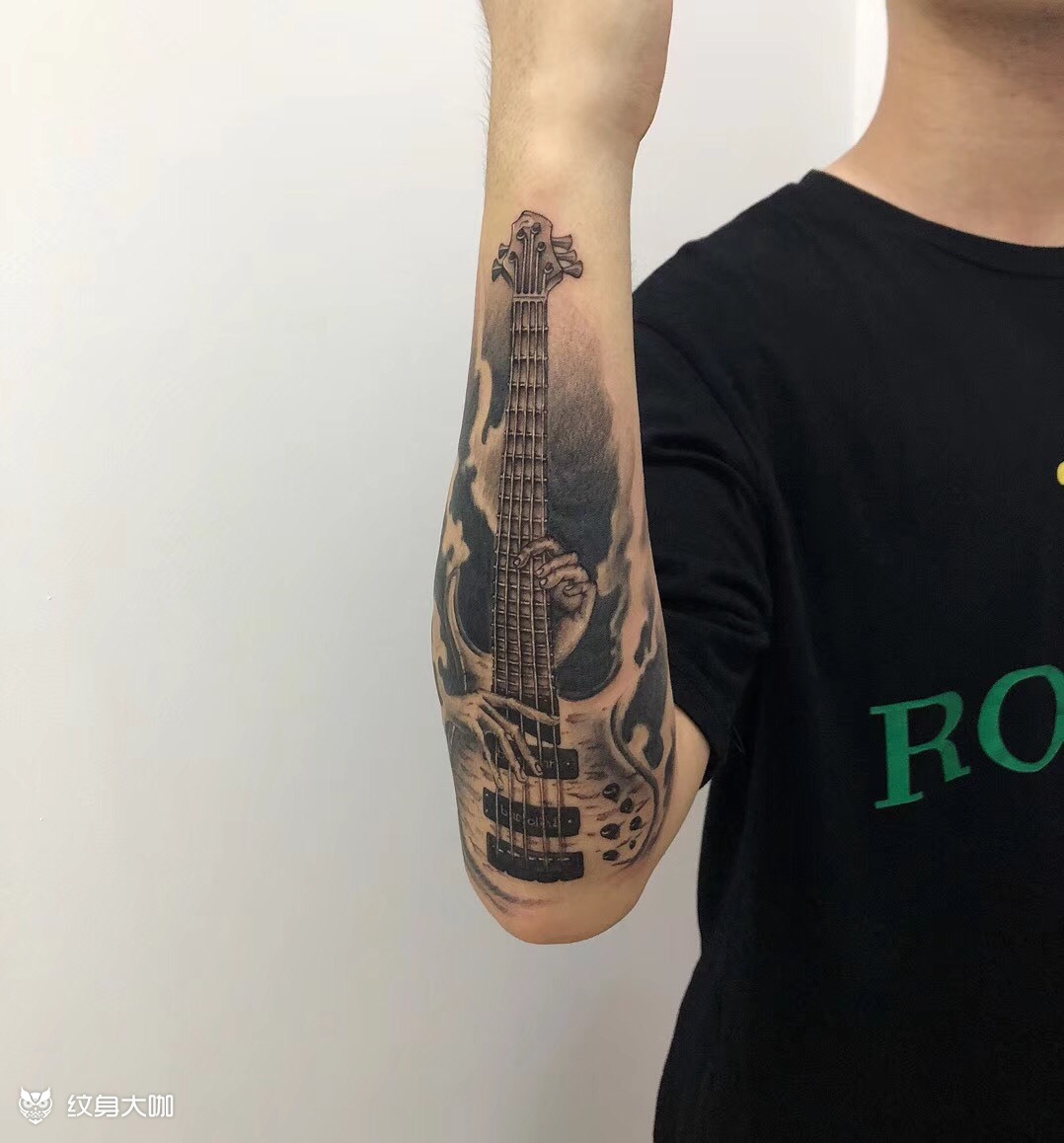 贝斯_纹身图案手稿图片_大轩的纹身作品集
