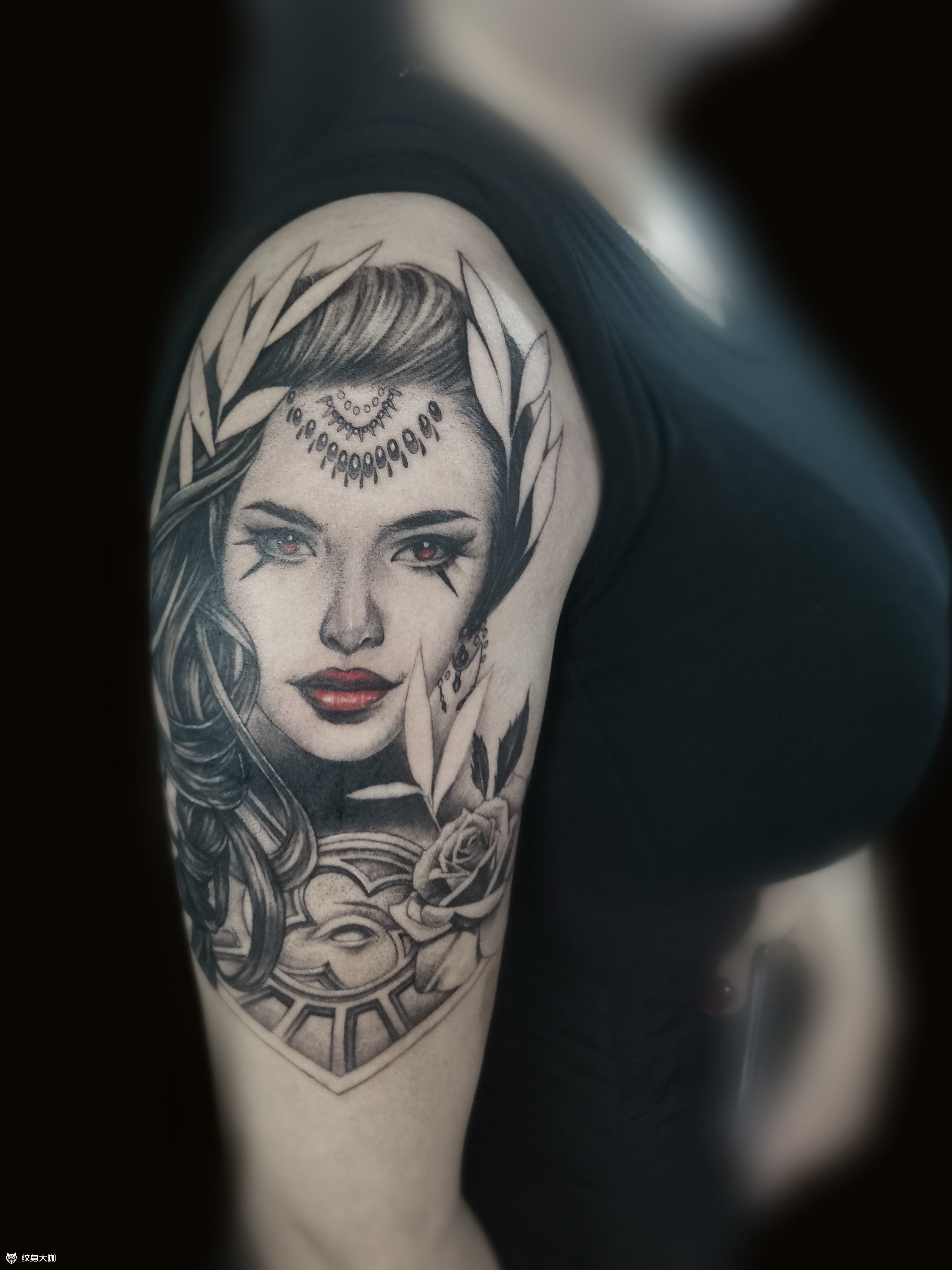 欧美美女遮盖_纹身图案手稿图片_one的纹身作品集