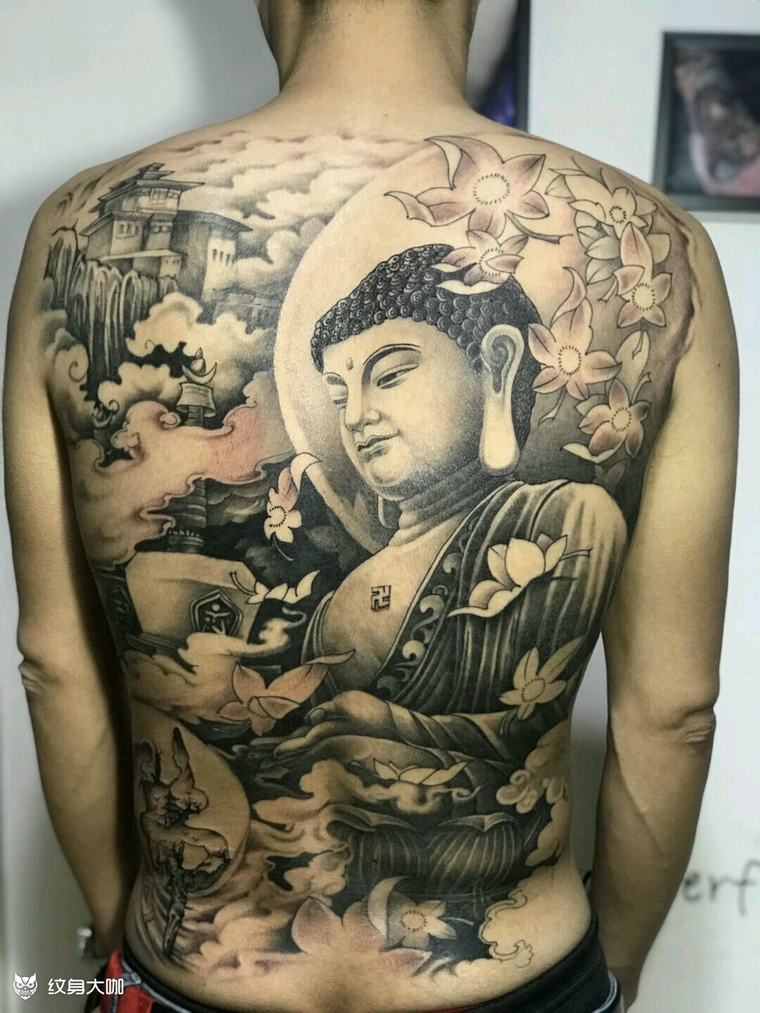 满背佛_纹身图案手稿图片_易婷的纹身作品集