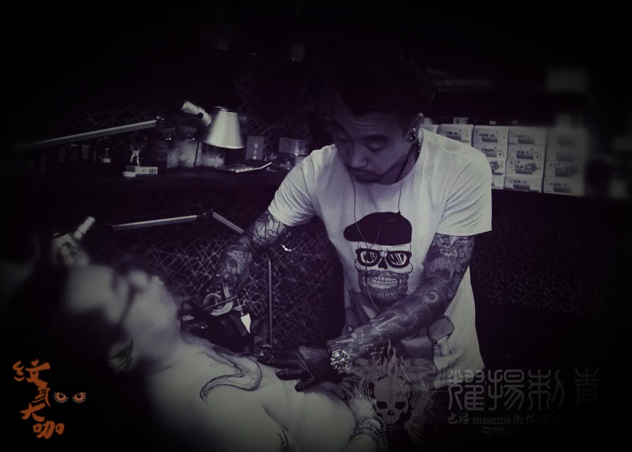 花胸大牛头_纹身图案手稿图片_耀扬的纹身作品集
