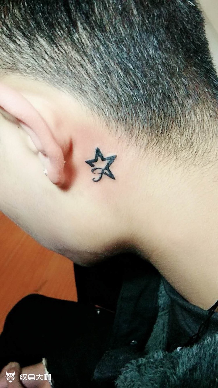 小星星_纹身图案手稿图片_小楼的纹身作品集