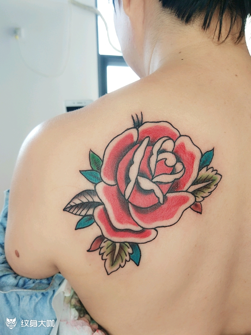 后肩old school花_纹身图案手稿图片_宇先生的纹身作品集