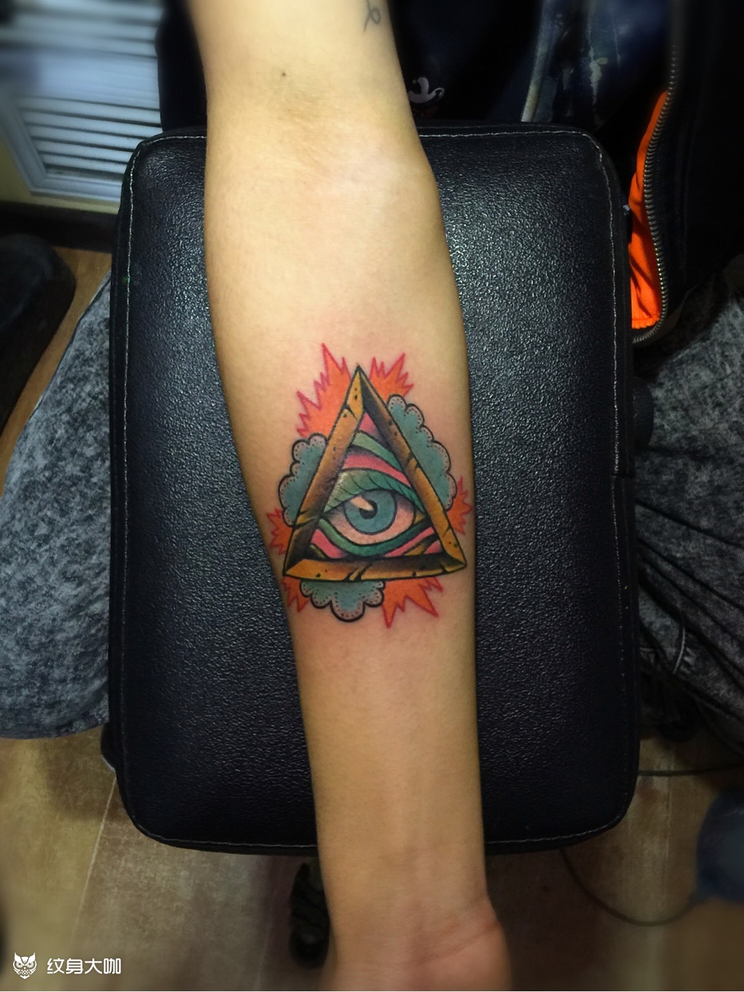 上帝之眼_纹身图案手稿图片_李和轩的纹身作品集