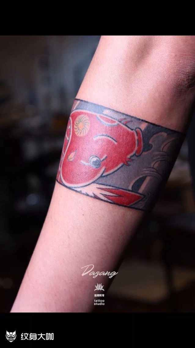 东方传统鲤鱼臂环_纹身图案手稿图片_经理的纹身作品集